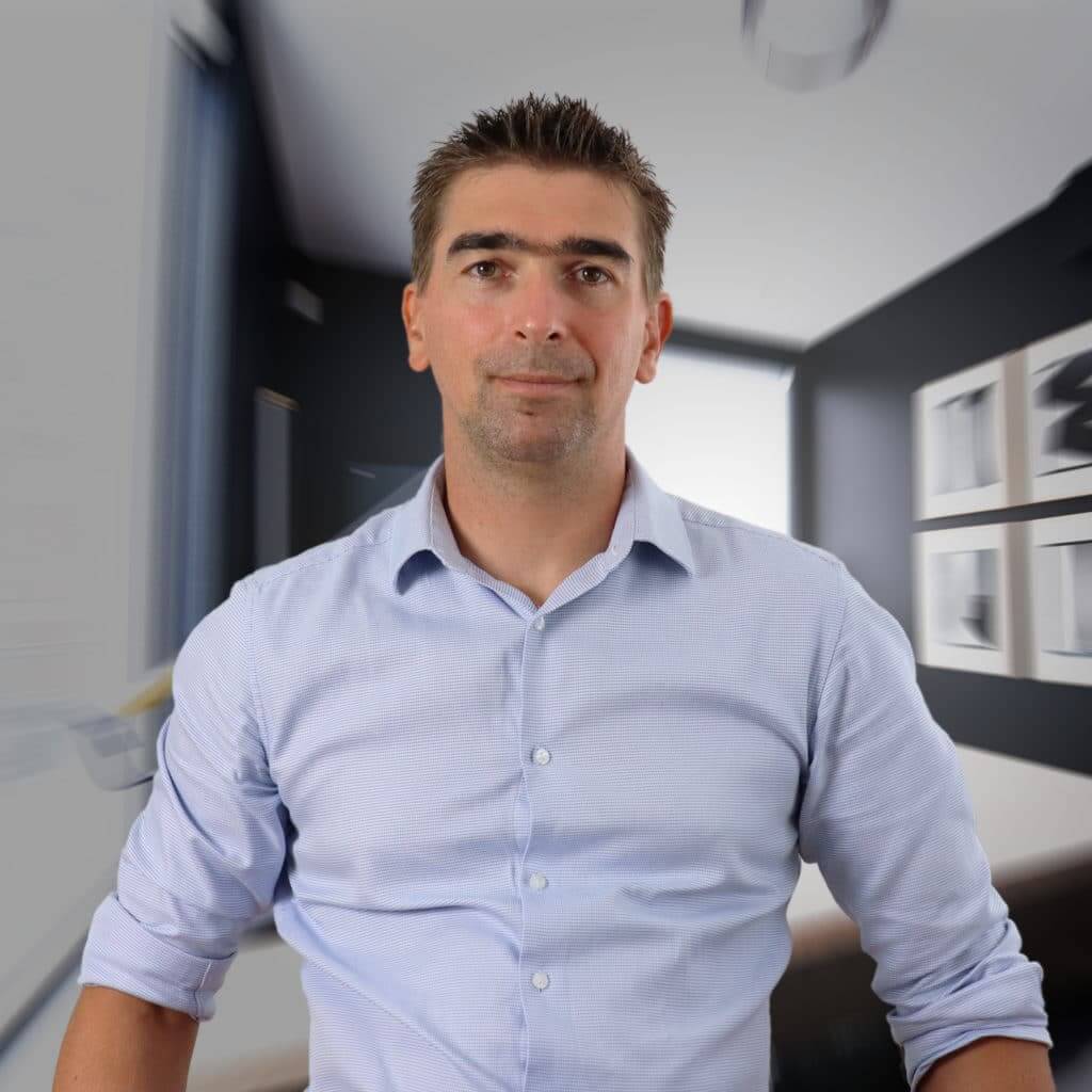 Chris Riviera an Online Entrepreneur